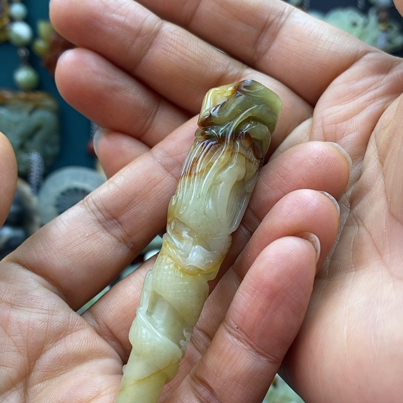 【闪购商品】蛇纹石玉手把件未镶嵌