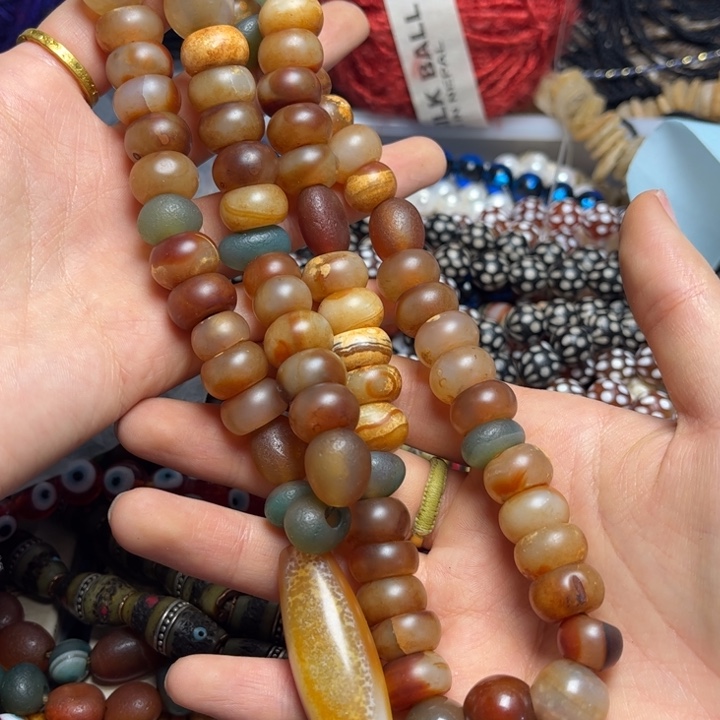 玻璃颈饰7272 玛.瑙 一条