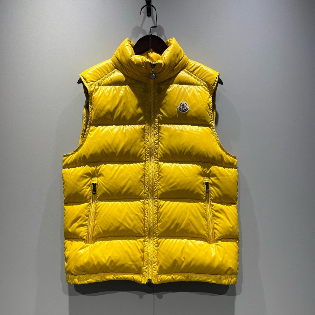 99新 MONCLER Bormes羽绒马甲 缺帽子 4码/0947 