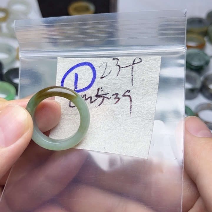 定制翡翠未镶嵌明天