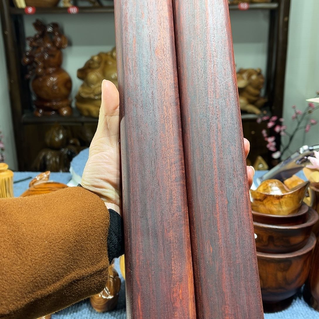 A***e木杂志主编兼秘书处主编出版专著两