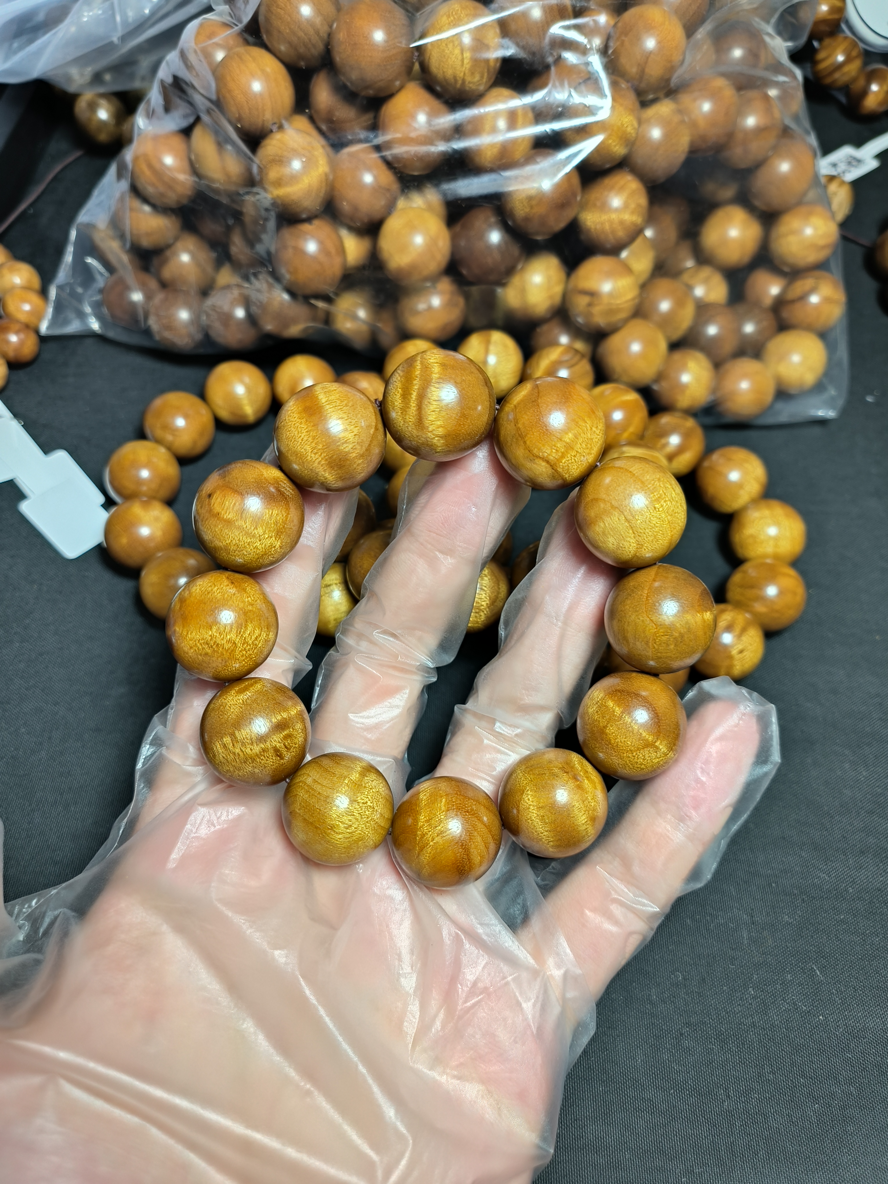 小叶桢楠枯木2.0手串高油高密佛珠单圈文玩，随机发货