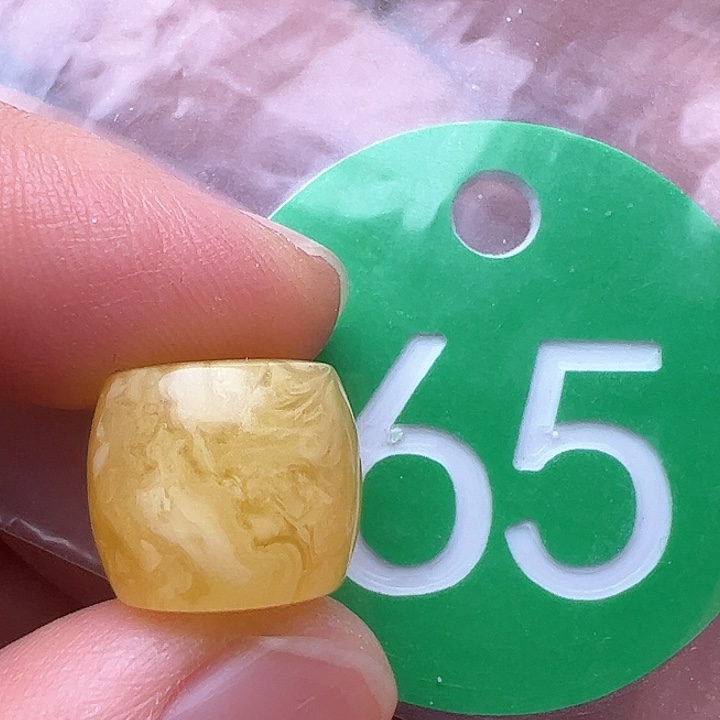 蜜蜡裸石未镶嵌13m m