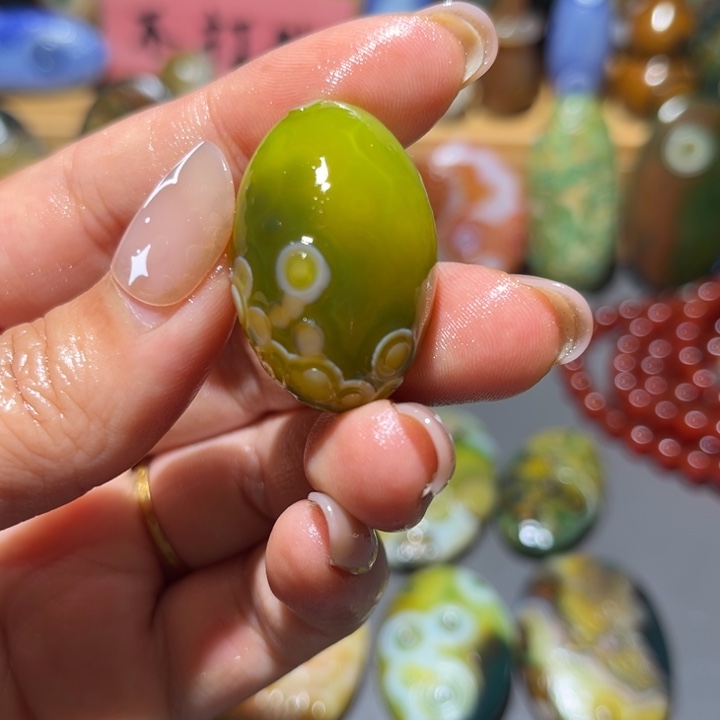 玛瑙/玉髓未镶嵌颈饰