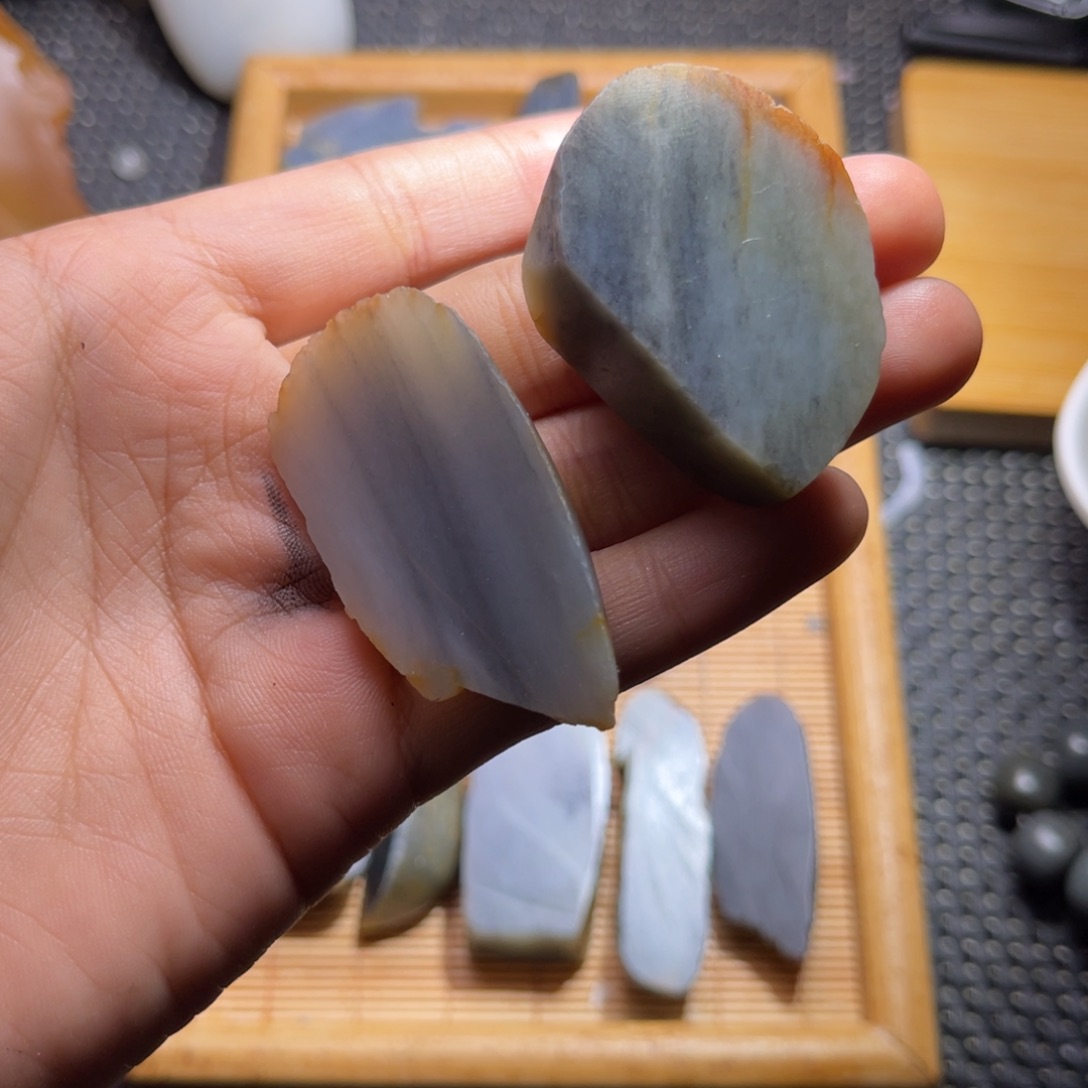 未镶嵌和田玉车挂