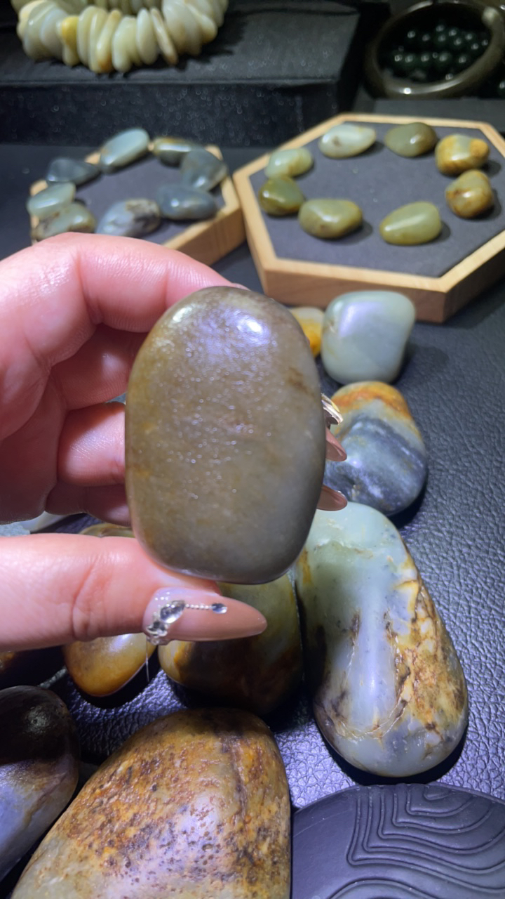 天然和田玉意思吊坠