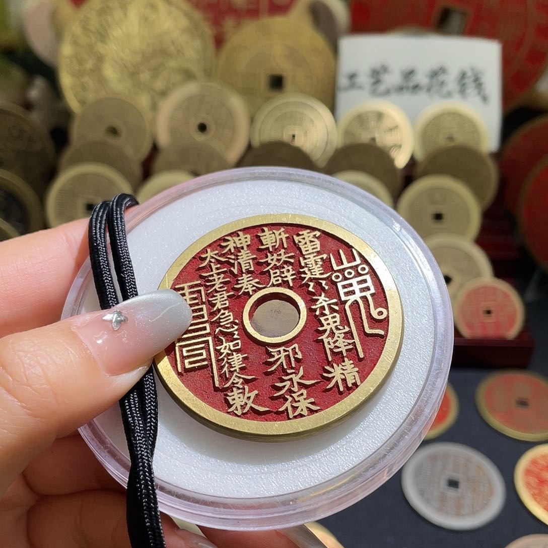 铜铜现代仿制工艺品花钱