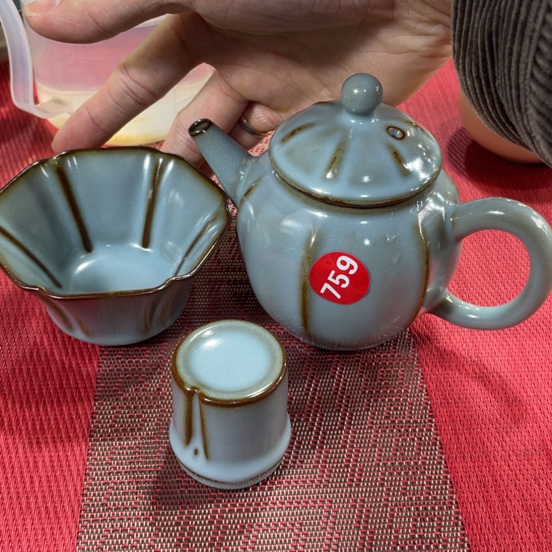 瓷片。。。。。。。。。。。。。。。。。。