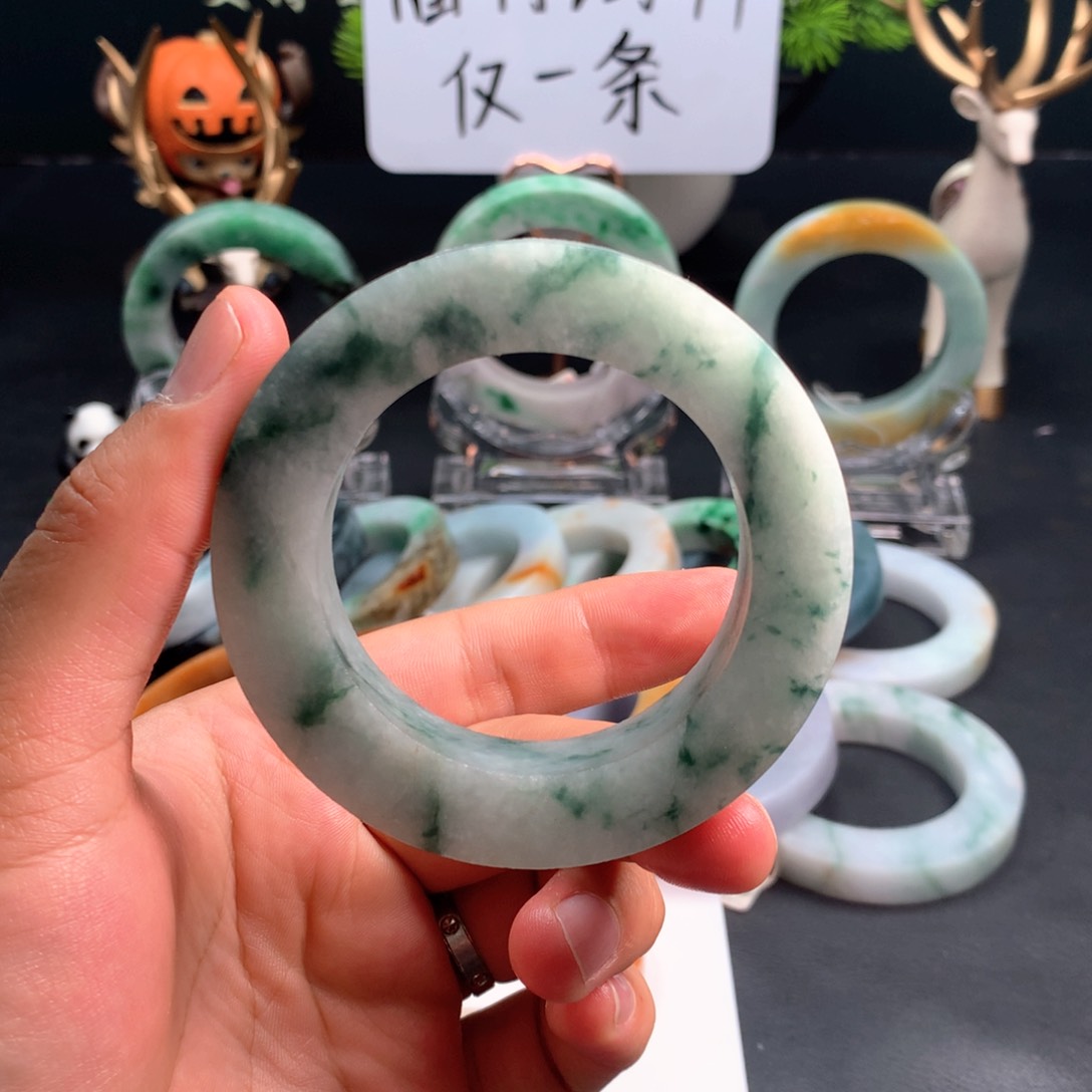 定制翡翠手镯未镶嵌