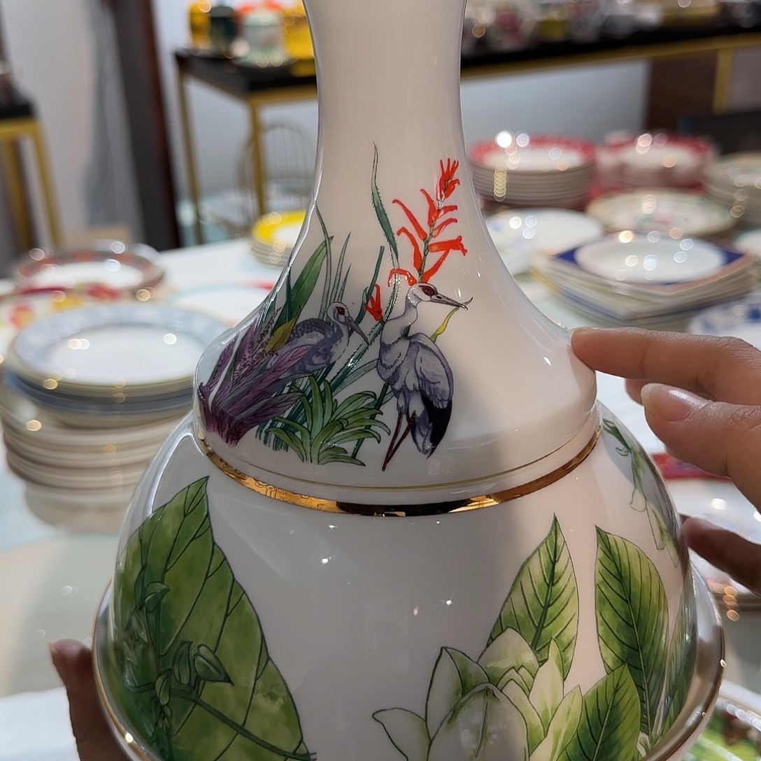 骨瓷珐琅彩工艺制作