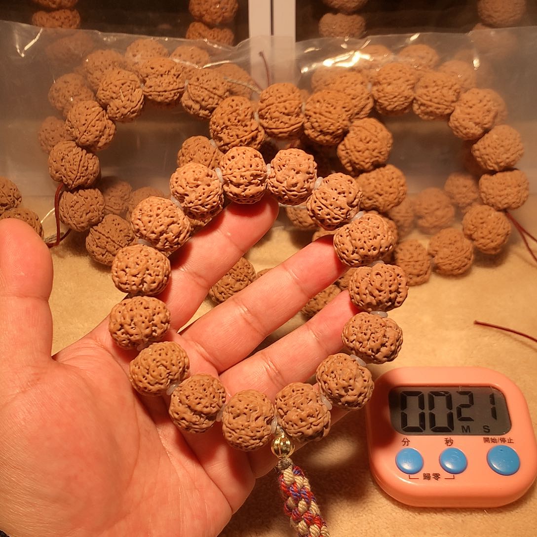 金刚菩提吊坠帅****罪8。      