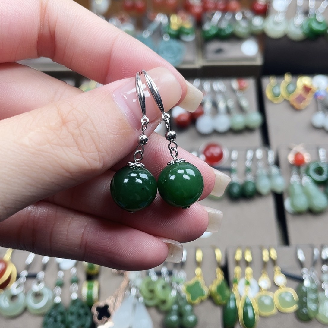 和田玉银S925镶嵌耳坠