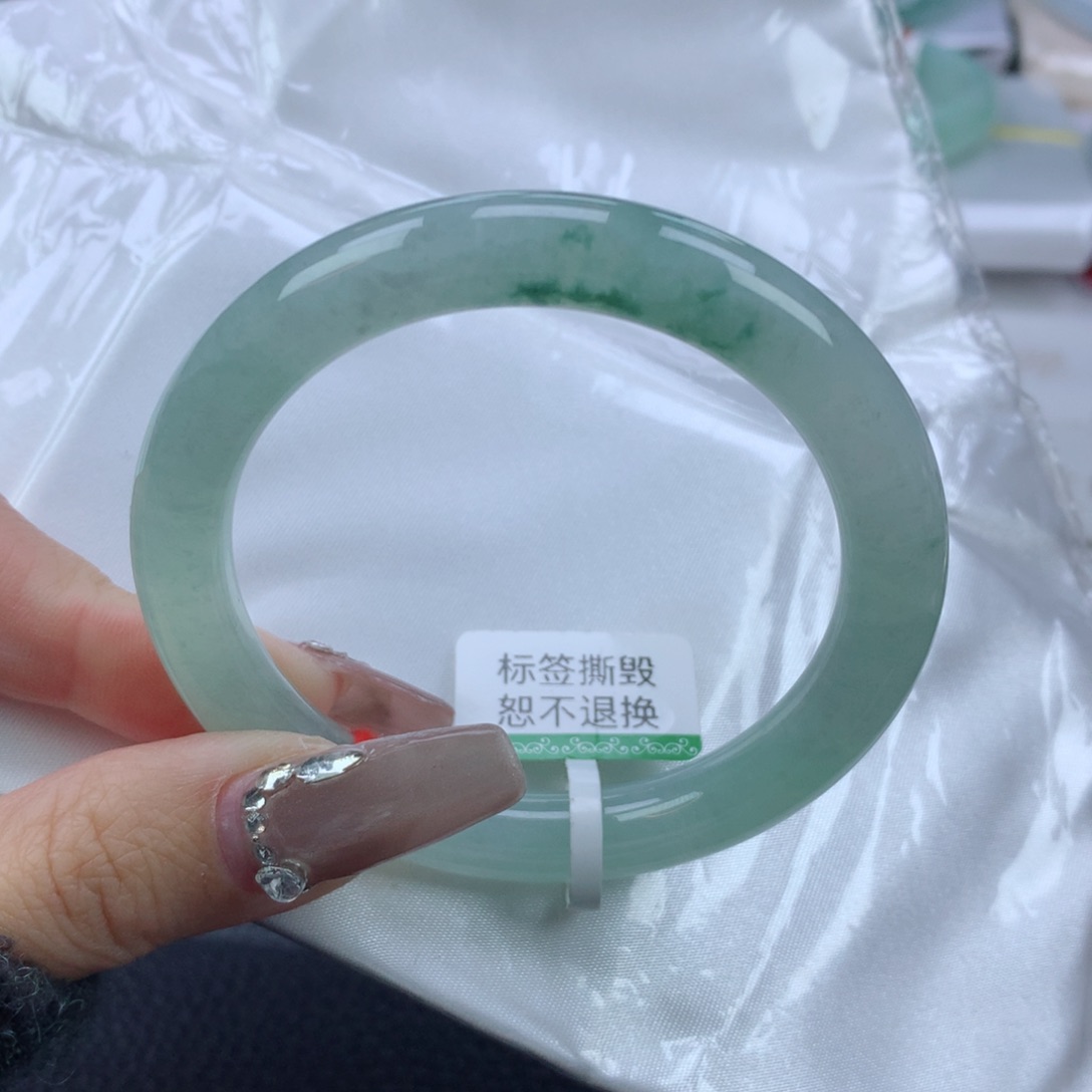 翡翠手镯未镶嵌53.3圆条