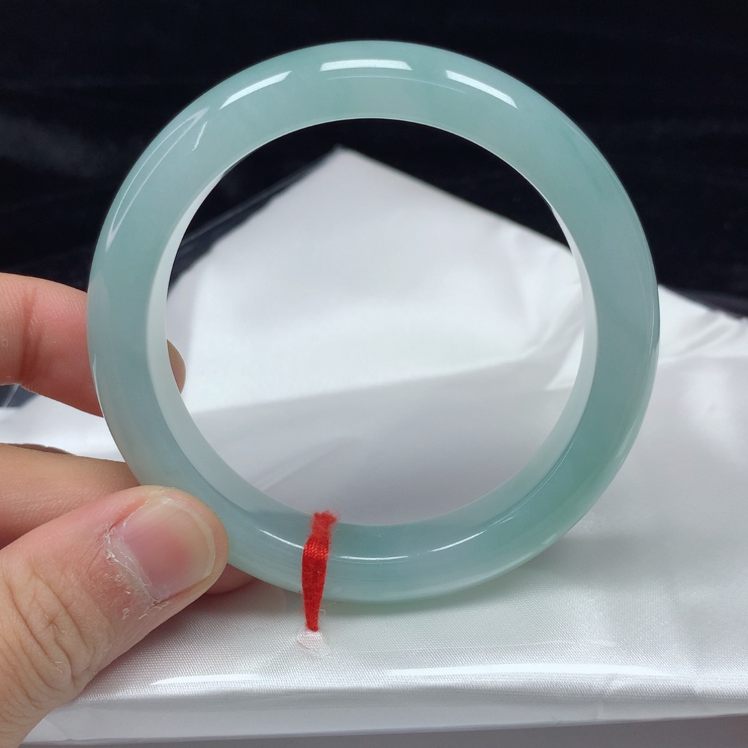 翡翠手镯（圆镯）未镶嵌57.2