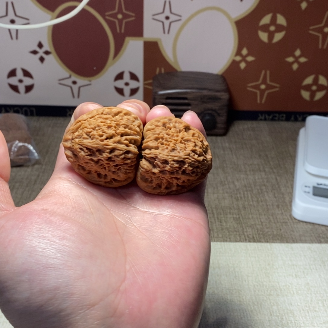 吊坠文玩核桃全品三角南疆石43尺寸