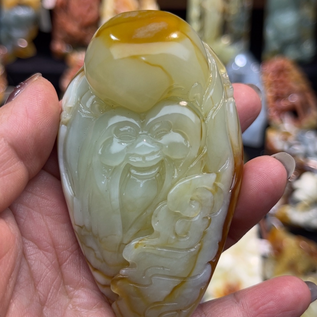 ****儿蛇纹石玉未镶嵌颈饰