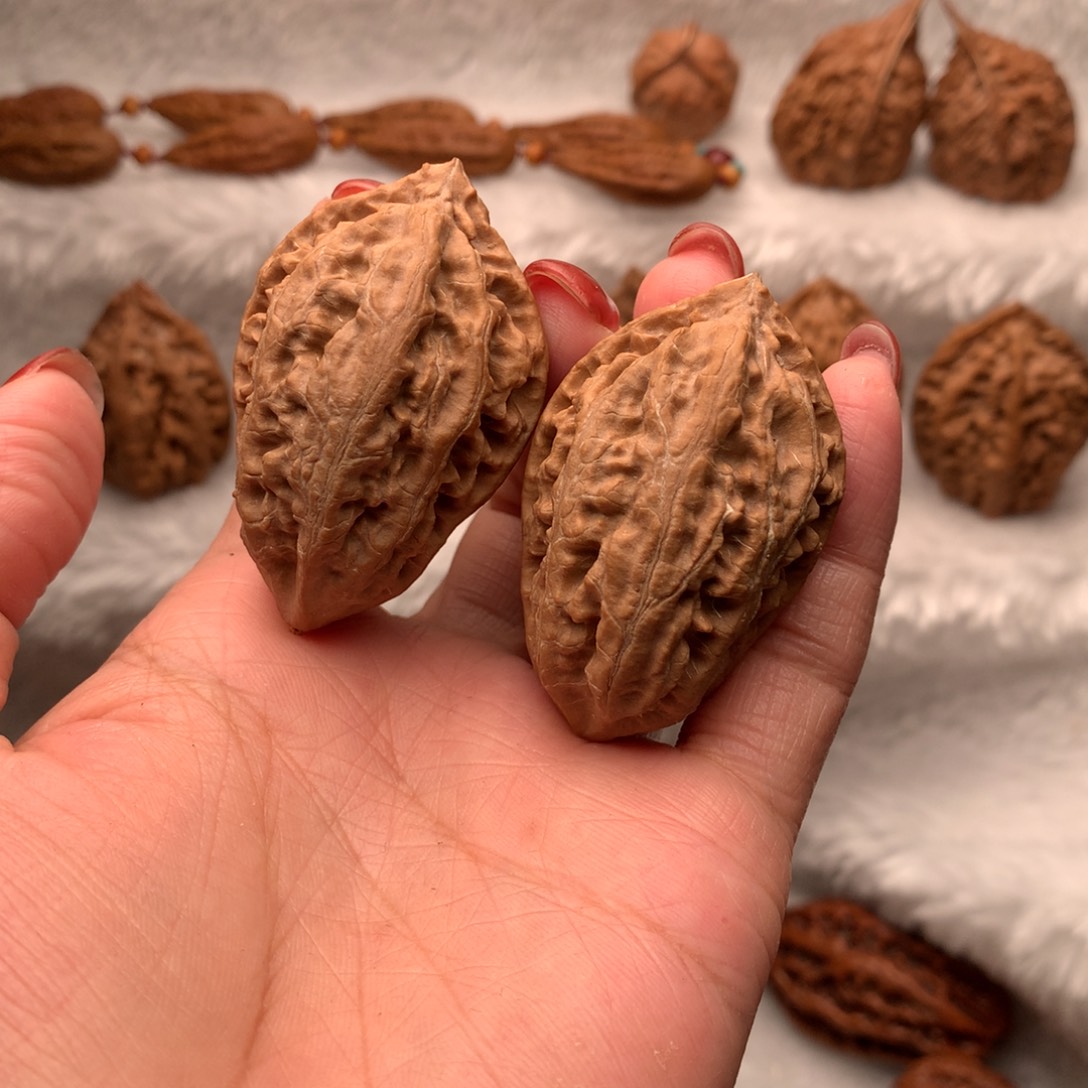 文玩核桃吊坠小武核桃14