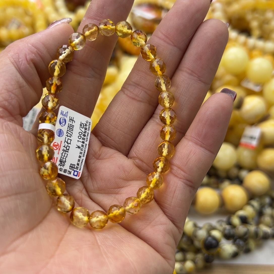 琥珀珠宝奇石未镶嵌