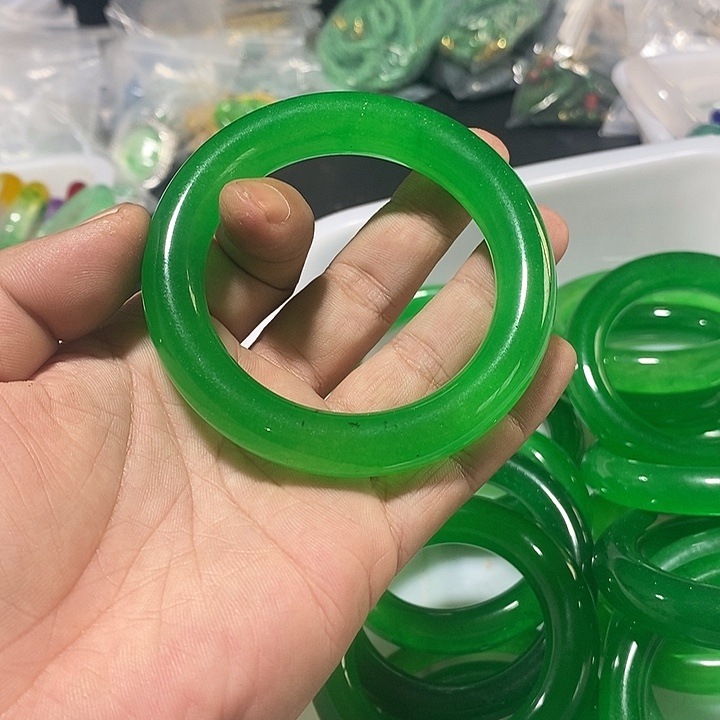 翡翠颈饰未镶嵌价格