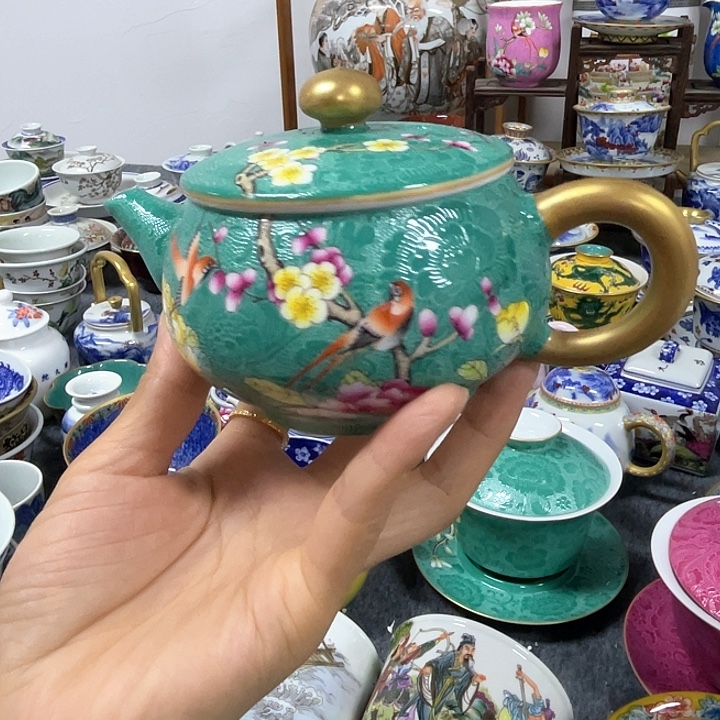 摆件景德镇陶瓷博物有限公司副会长