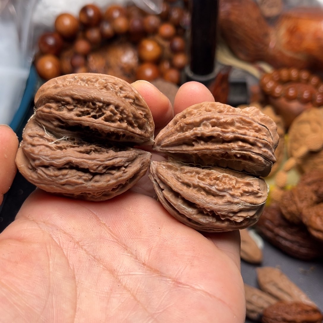 手串文玩核桃瑕疵123