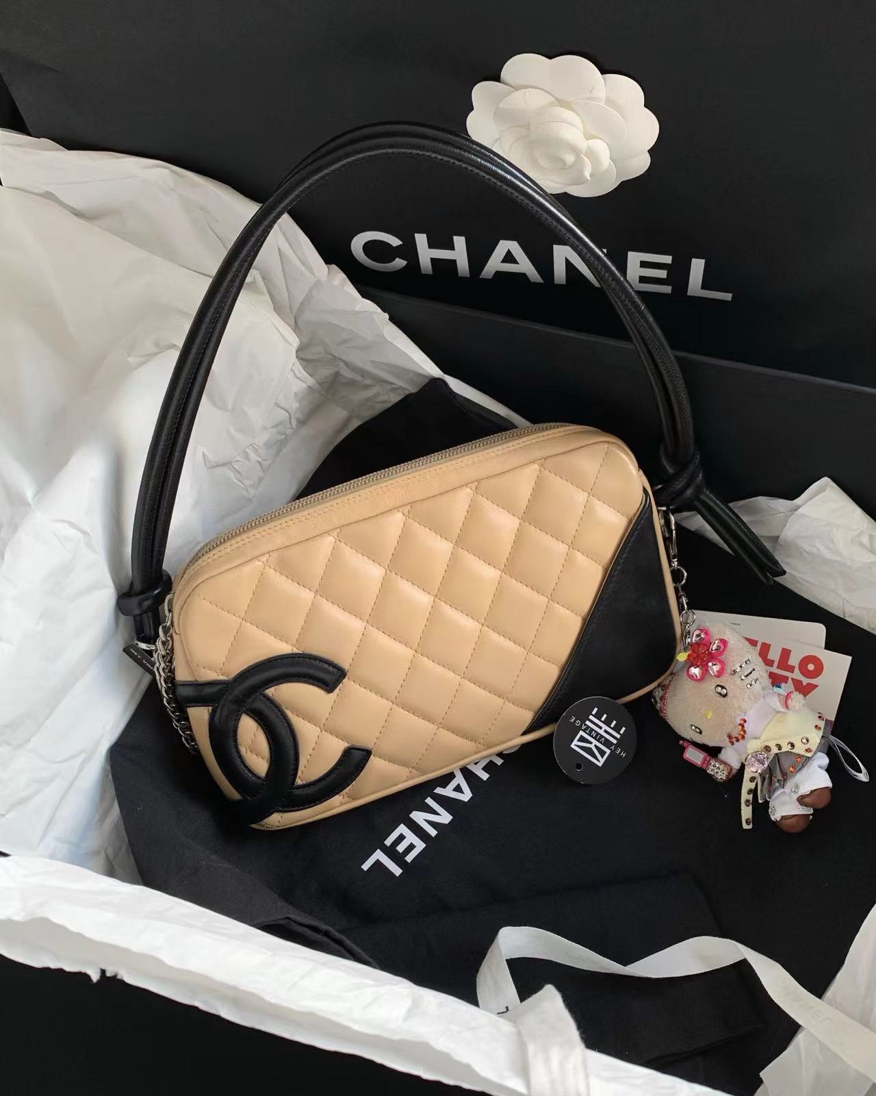 95新 Chanel/香奈儿 奶茶色康鹏腋下包  16631803