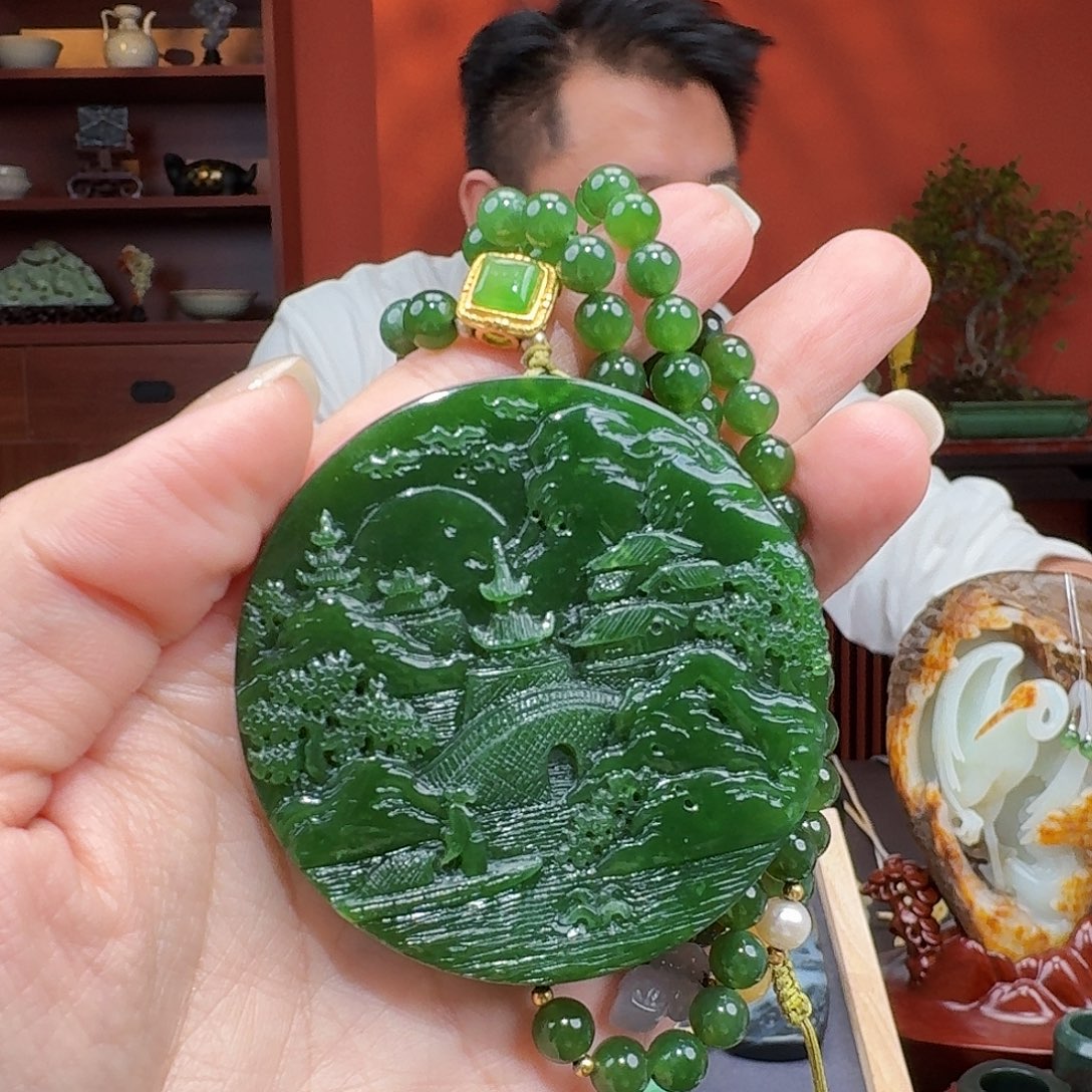 倔****和田玉未镶嵌挂件