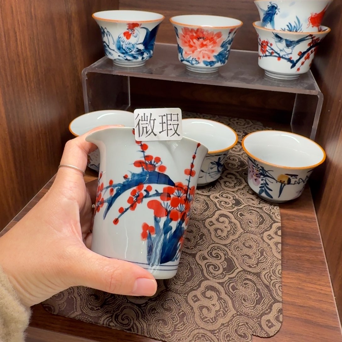 釉下手绘茶具微瑕