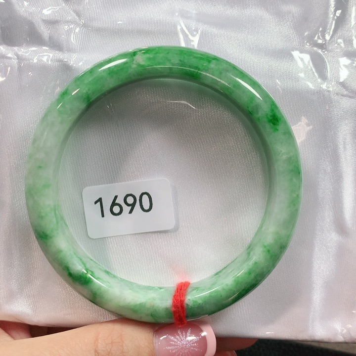 翡翠手镯未镶嵌飘****发天然翡翠手镯5803