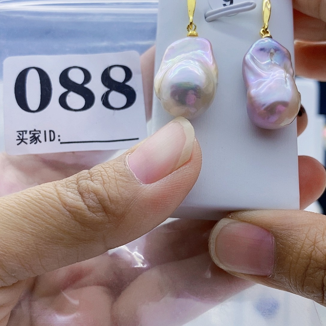 颈饰淡水珍珠钛钢