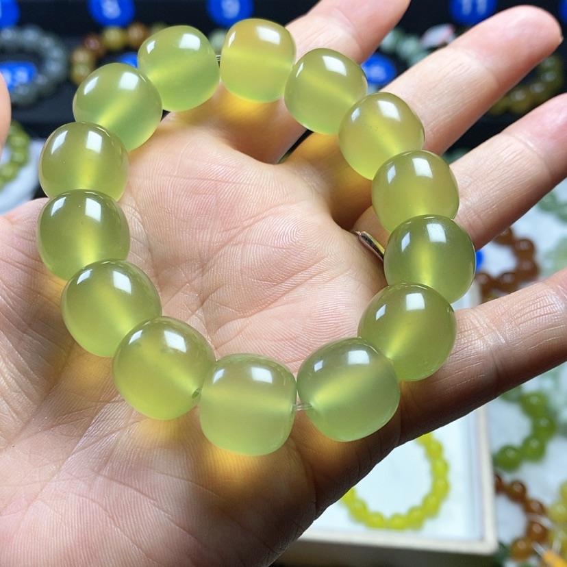 【闪购商品】未镶嵌蛇纹石玉手链等***杨卡16