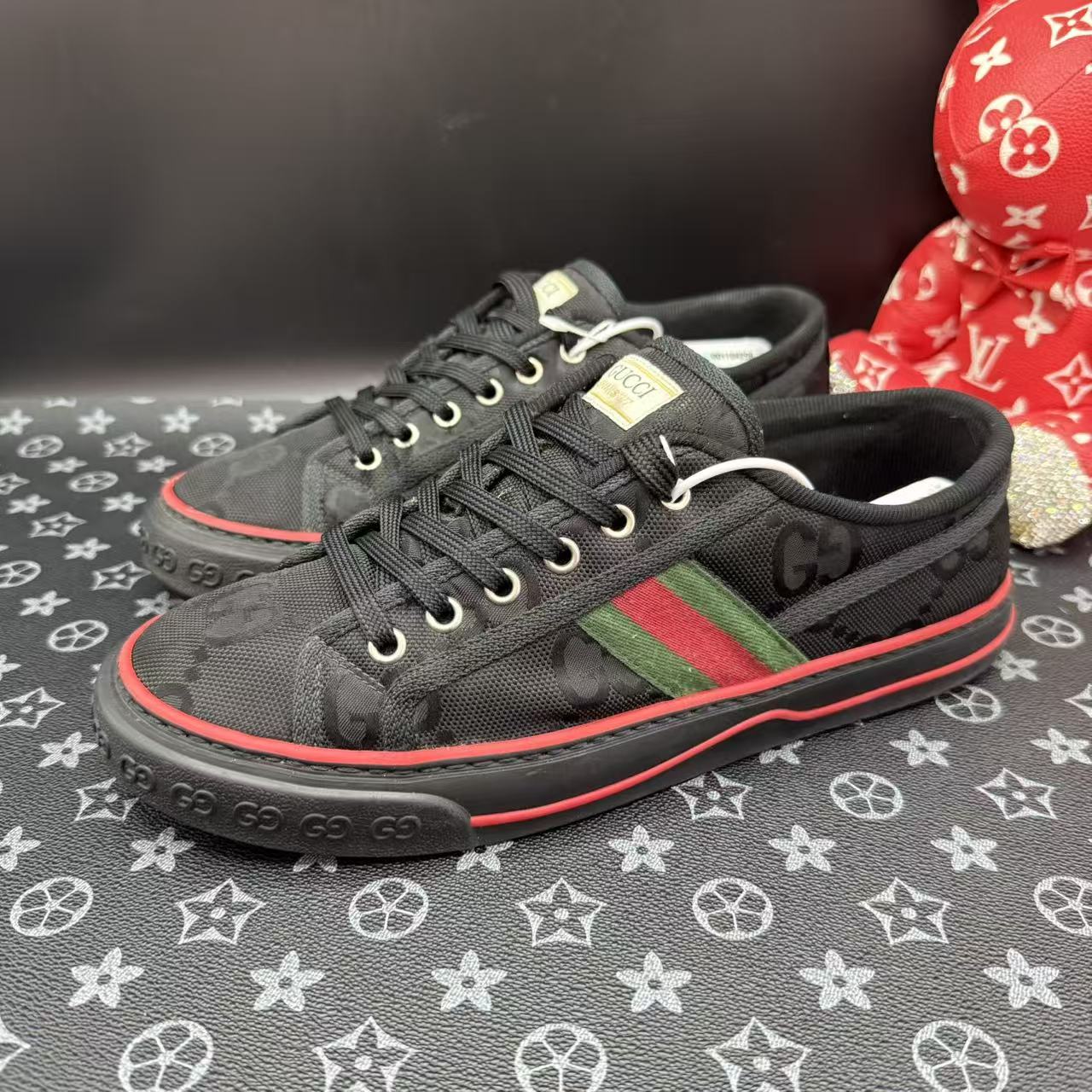 95新 GUCCI/古驰 男士时尚黑色帆布1977板鞋40欧码 ddm2388