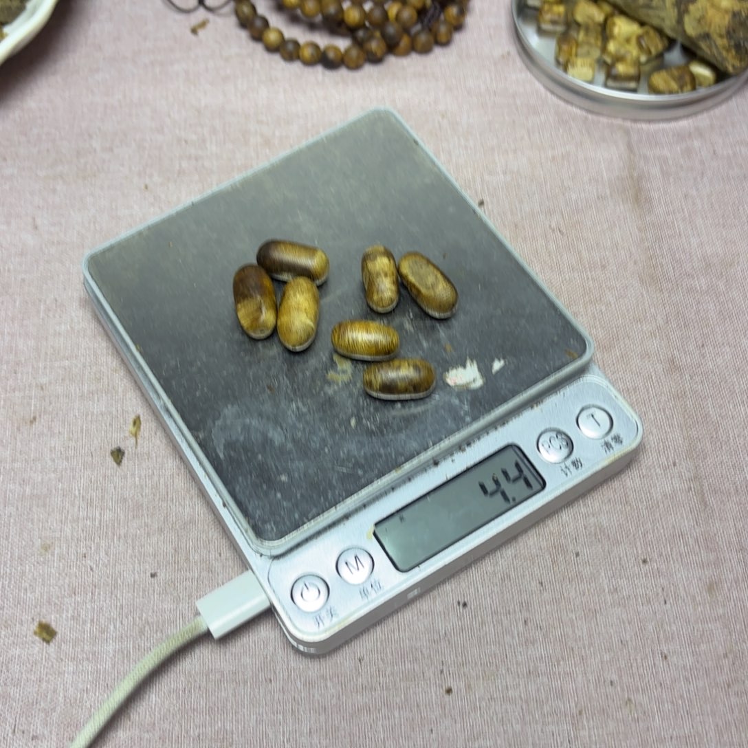 我***糖木奇楠原材料随型留疤珠4.4克的
