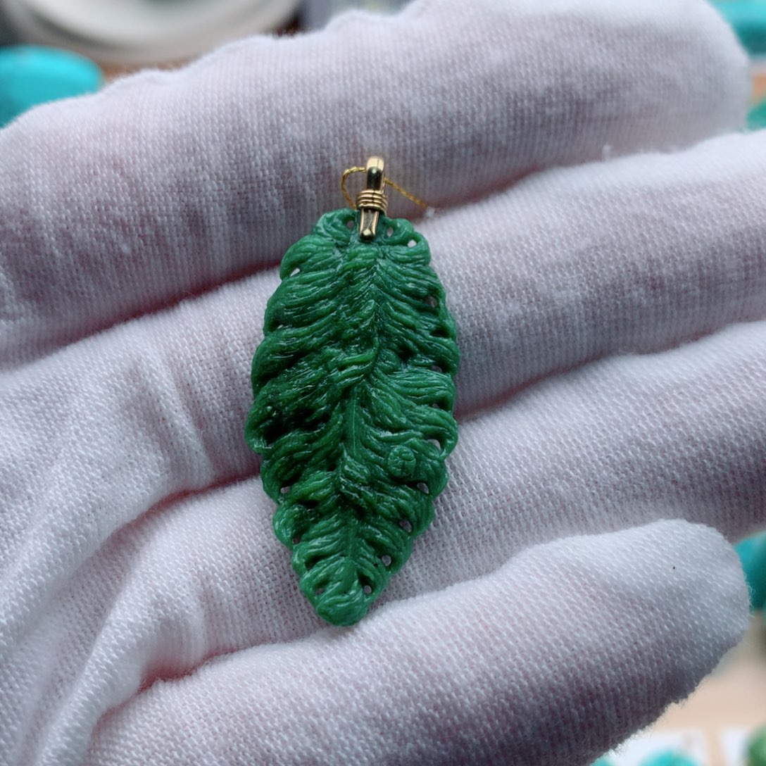 绿松石颈饰18K金镶嵌