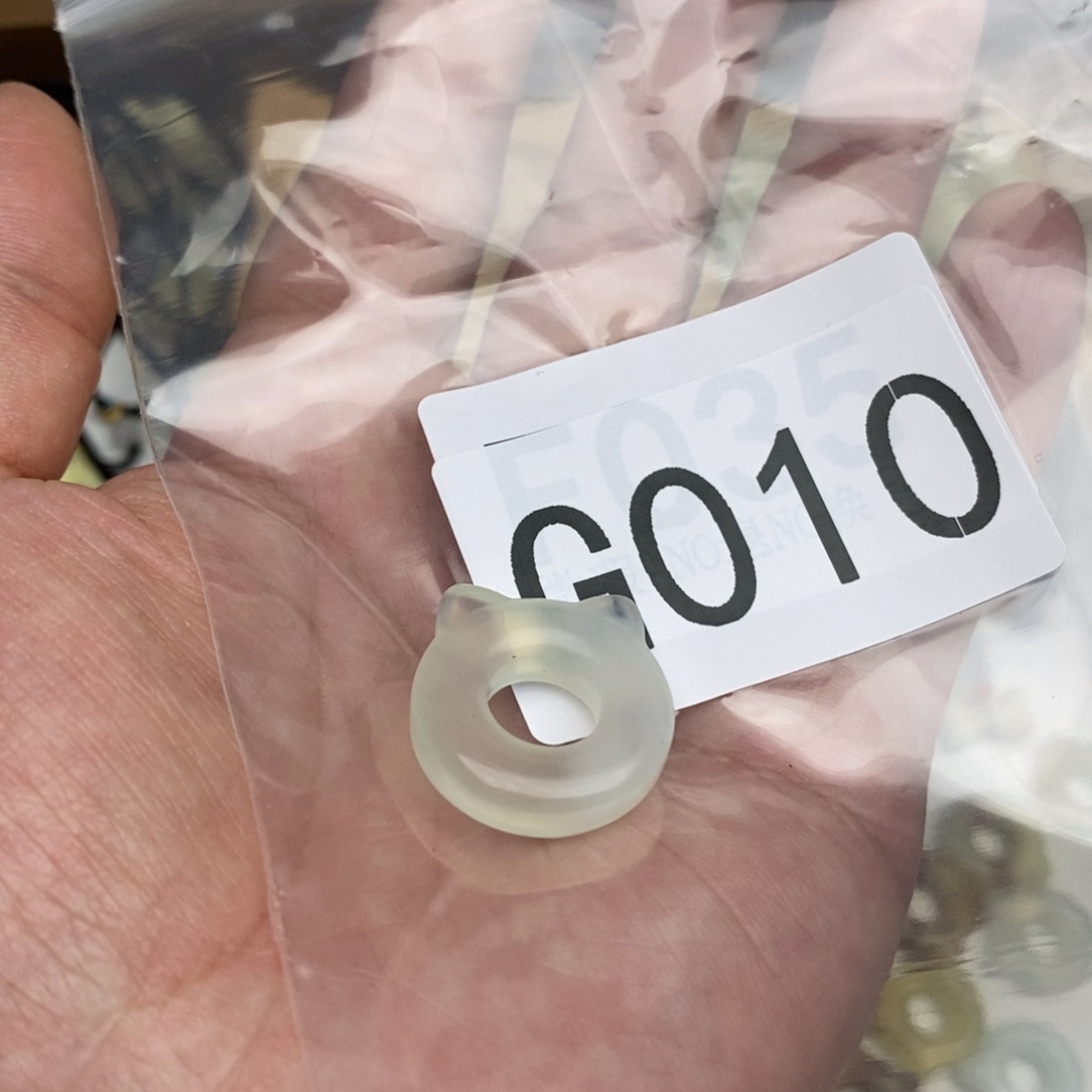 岫玉纯天然岫玉，假一赔十，不退不换未镶嵌