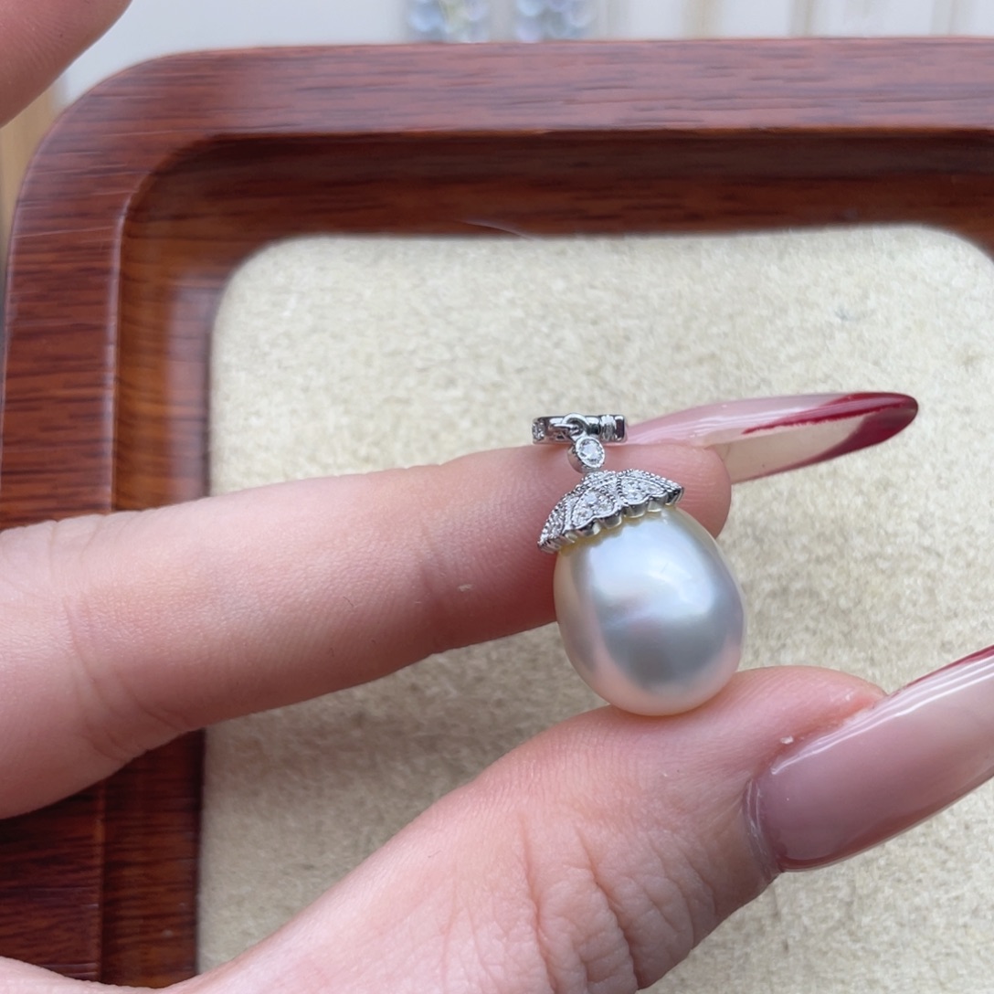 颈饰银S925镶嵌海水珍珠A107