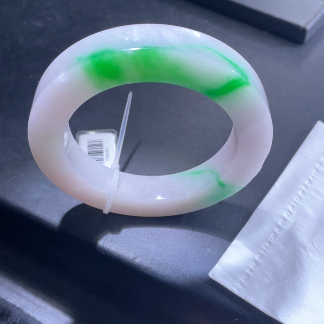 未镶嵌翡翠手镯定制翡翠