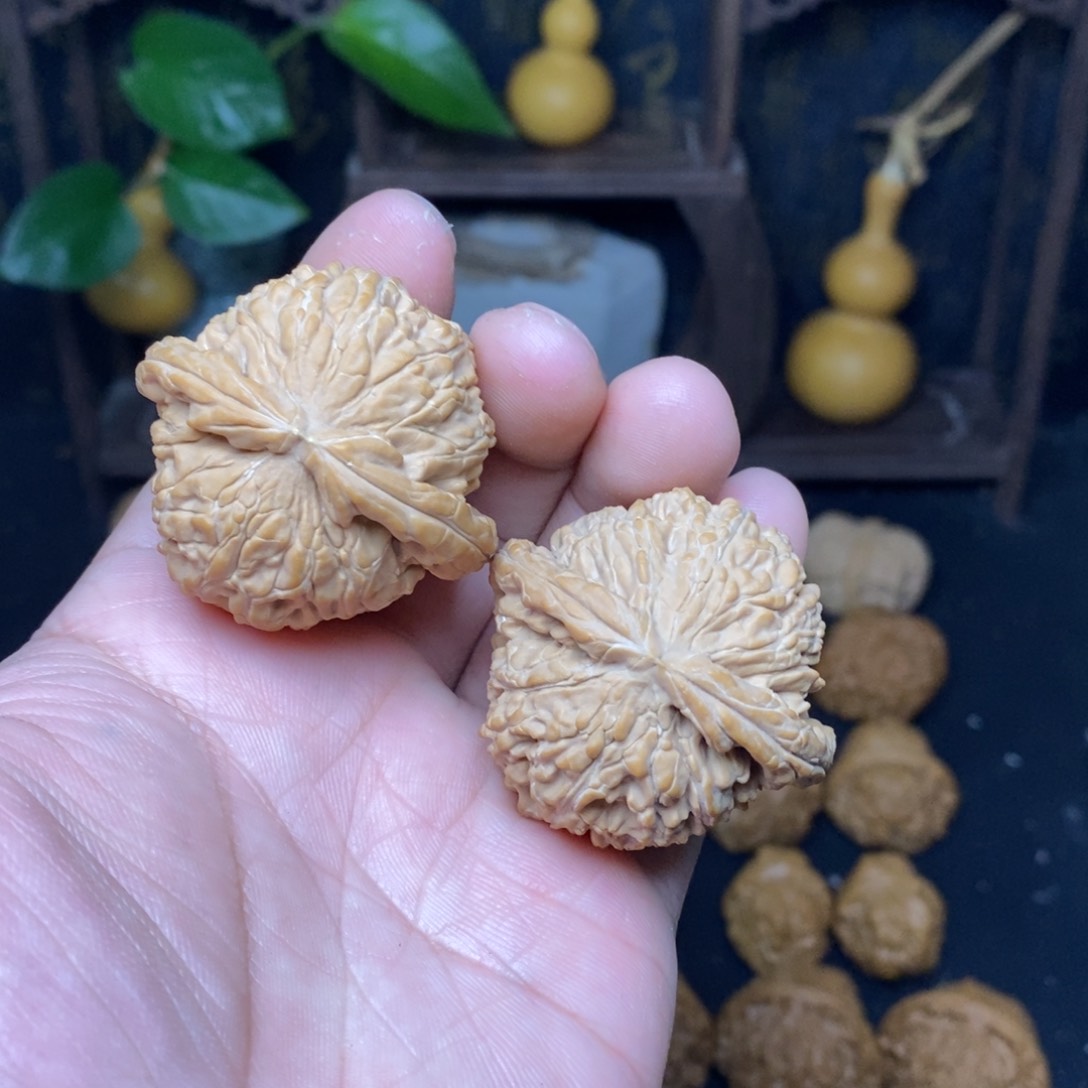 文玩核桃吊坠男*42球白
