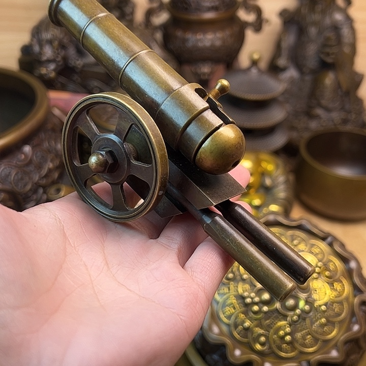 精美铜器，点击下单