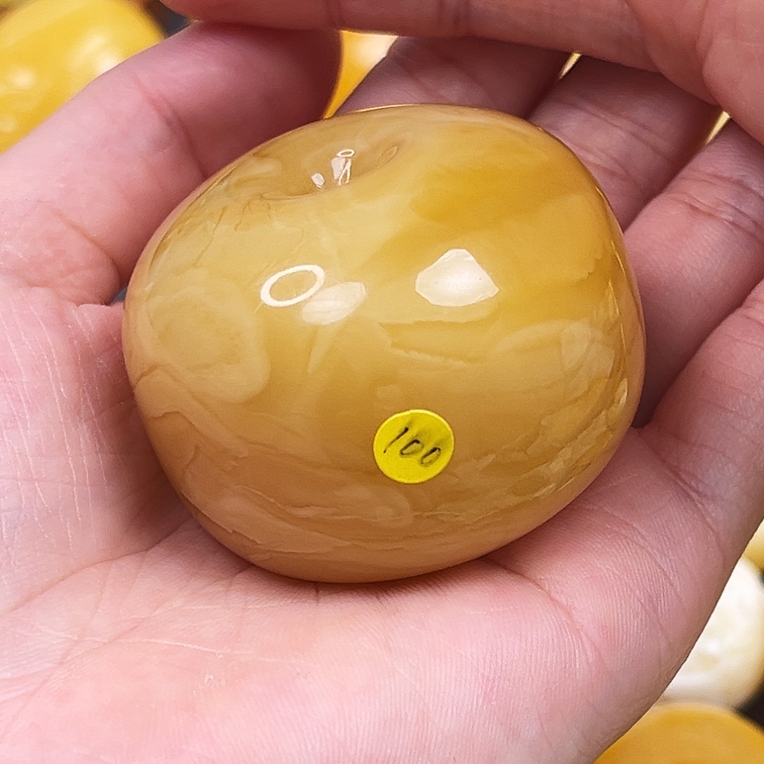 蜜蜡裸石未镶嵌念****者墩子