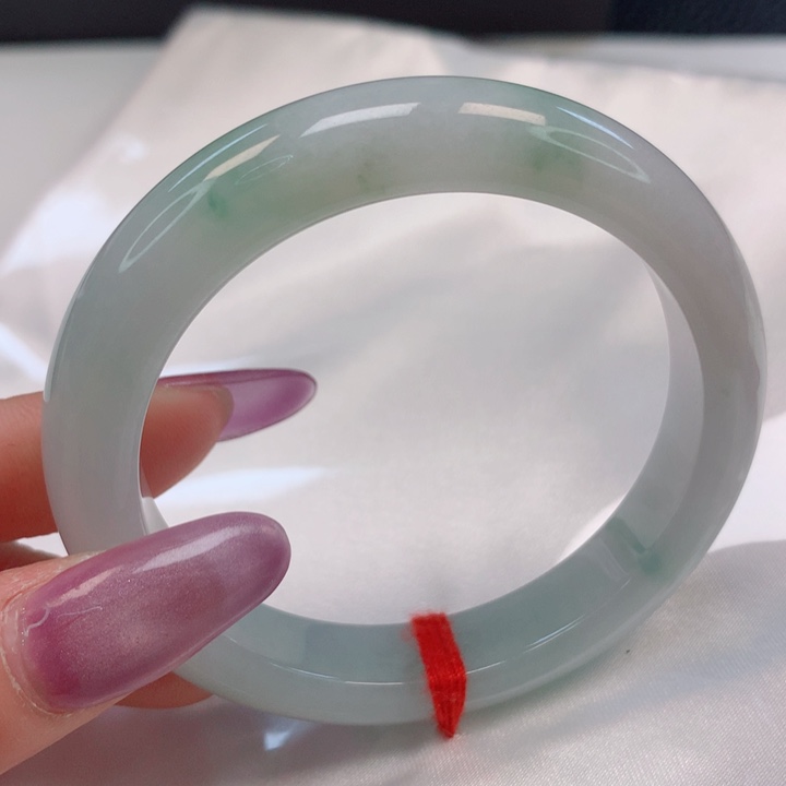 翡翠手镯未镶嵌51圈