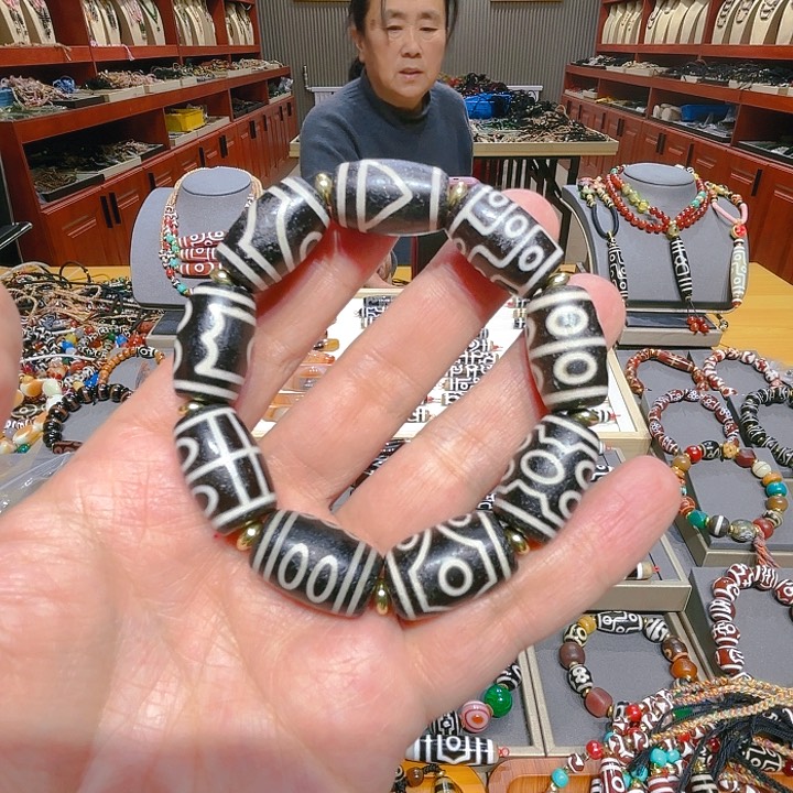 未镶嵌玛瑙/玉髓珠宝奇石