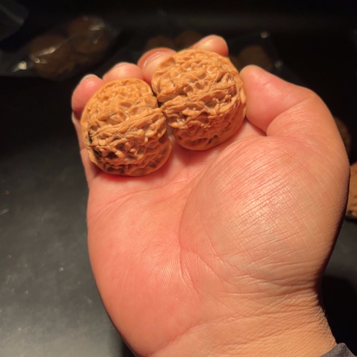 【闪购商品】愚***、文玩核桃木制手把件