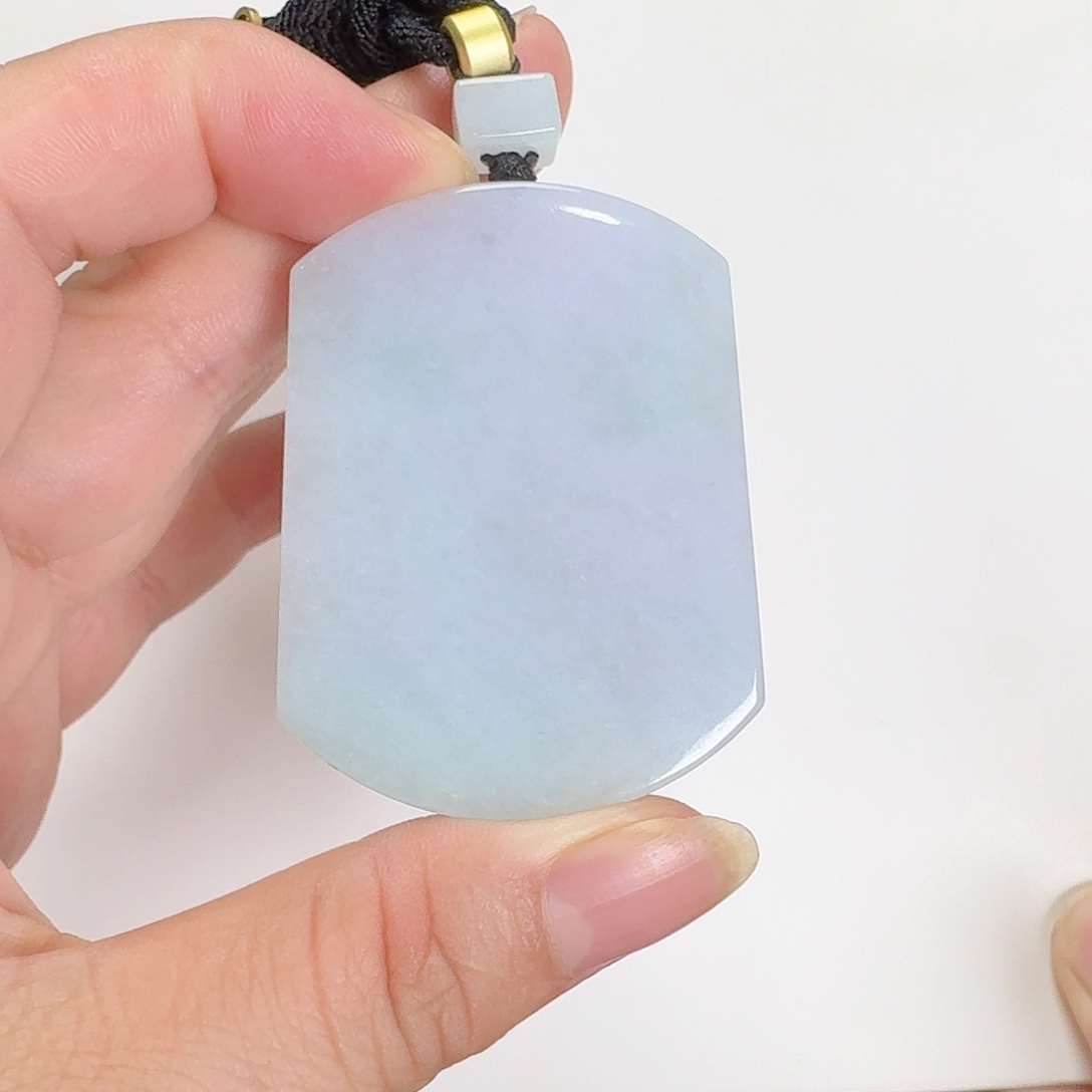 翡翠未镶嵌颈饰无事牌