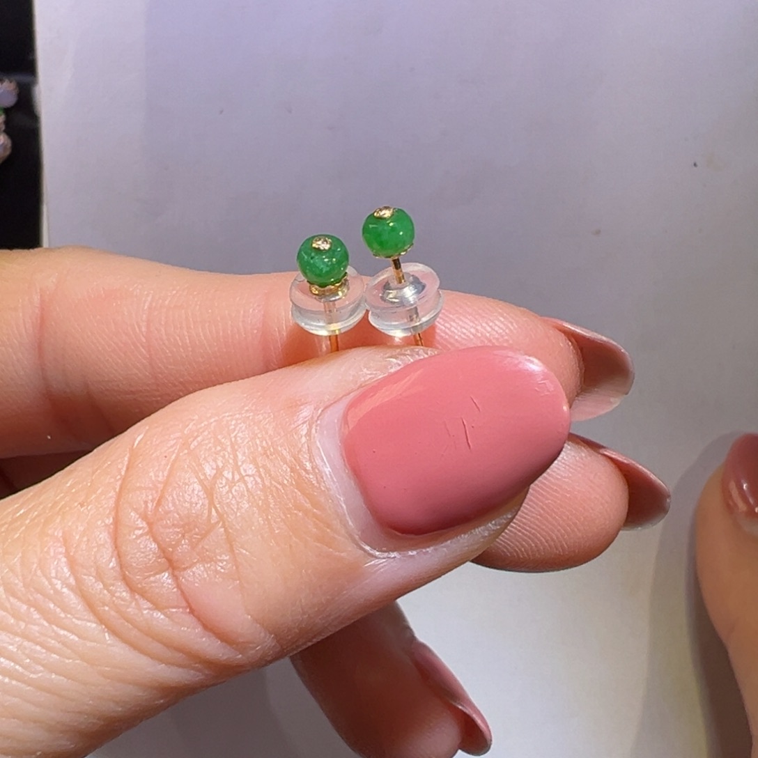 翡翠颈饰18K金镶嵌耳钉