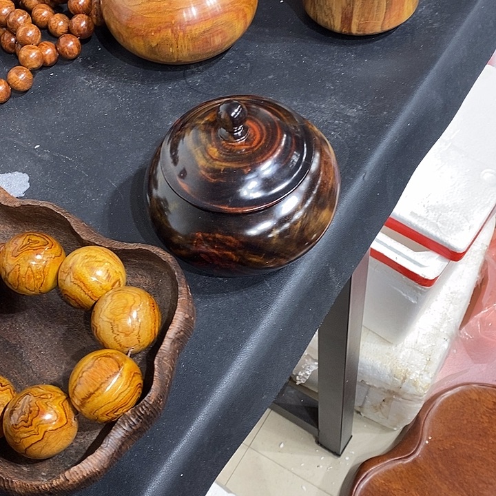 *****酸枝茶叶罐一个漂亮