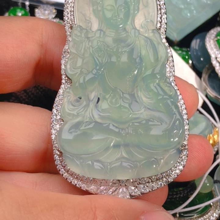 翡翠颈饰未镶嵌6，