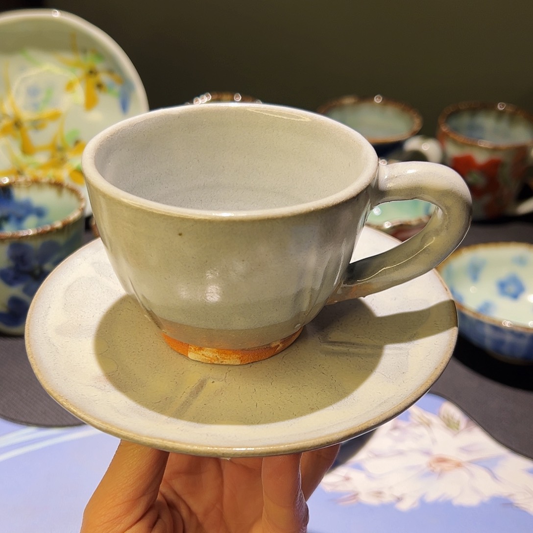 咖啡杯和茶杯是我们每人用