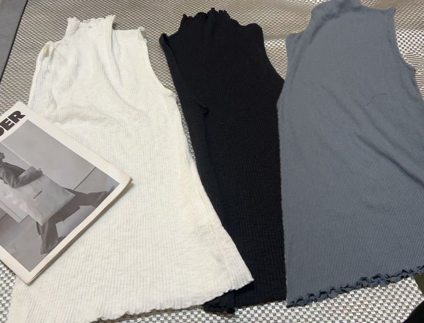 【特价不支持退换】韩版潮流时尚无袖背心上衣女装