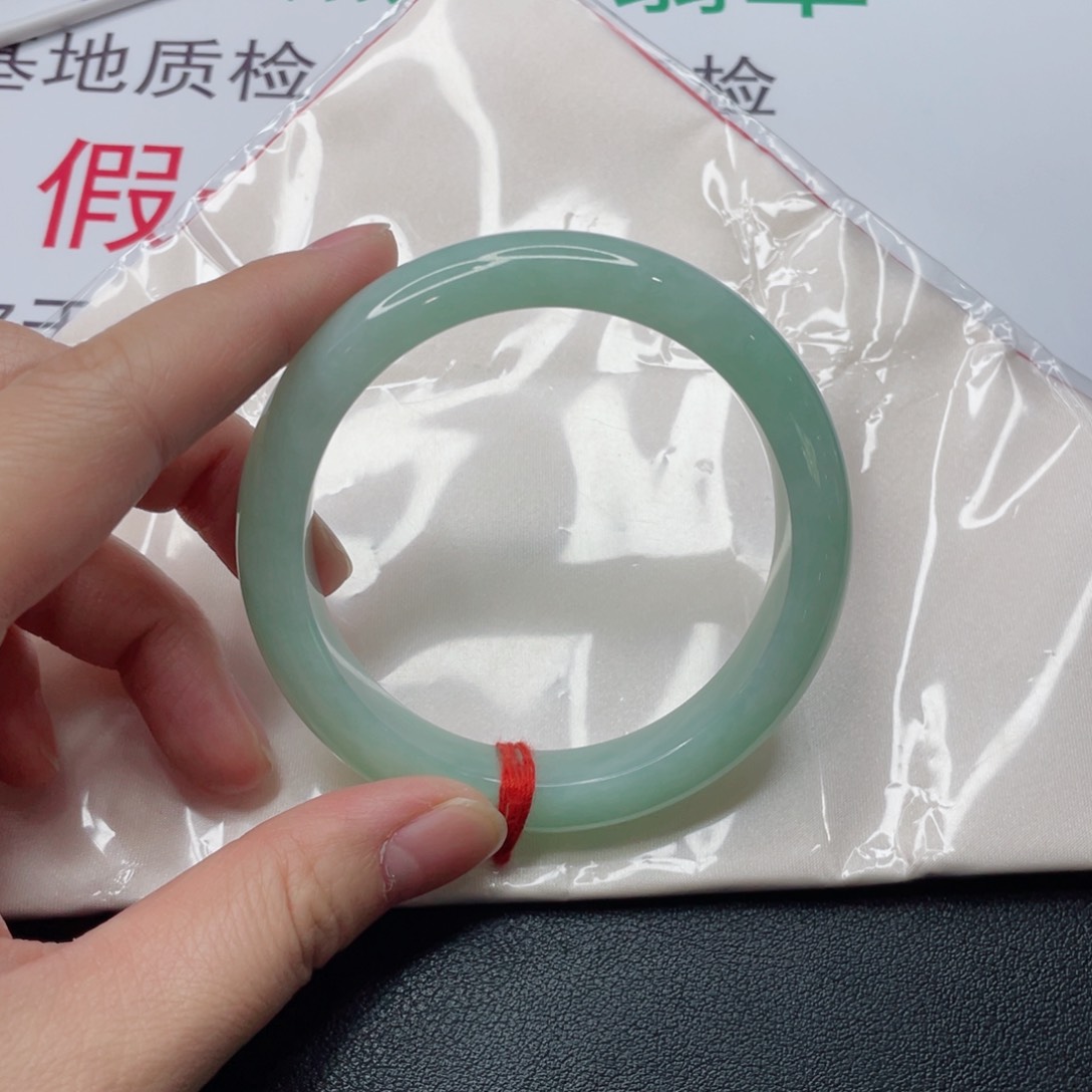 未镶嵌手镯翡翠A****头手镯
